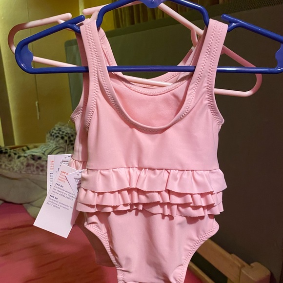 swimsuit for twins 0-3 - Picture 2 of 3